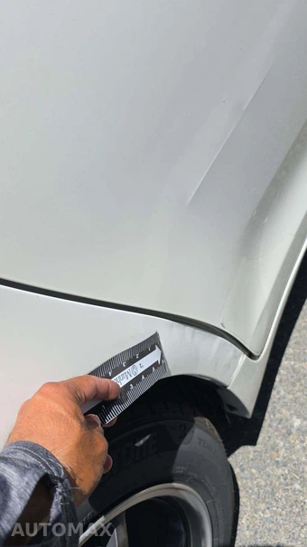 2016 Toyota Sienna XLE 8-Passenger 119.3" WB - miniatura 28