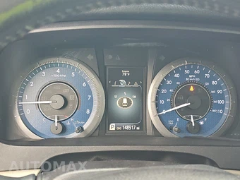 2016 Toyota Sienna XLE 8-Passenger 119.3" WB - miniatura 12