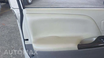2016 Toyota Sienna XLE 8-Passenger 119.3" WB - miniatura 26