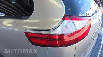 2016 Toyota Sienna XLE 8-Passenger 119.3" WB - miniatura 28