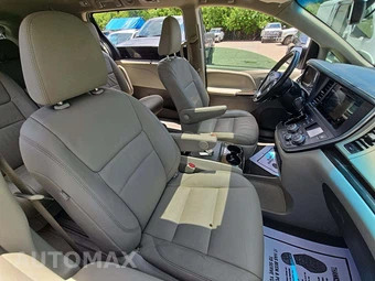 2016 Toyota Sienna XLE Premium 8-Passenger 119.3" WB - miniatura 19