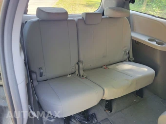 2016 Toyota Sienna XLE Premium 8-Passenger 119.3" WB - miniatura 21