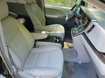 2016 Toyota Sienna XLE Premium 8-Passenger 119.3" WB - miniatura 24