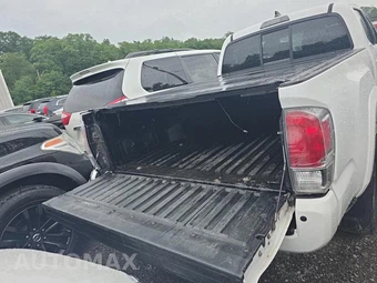 2016 Toyota Tacoma Limited Crew Cab Long Bed - miniatura 19