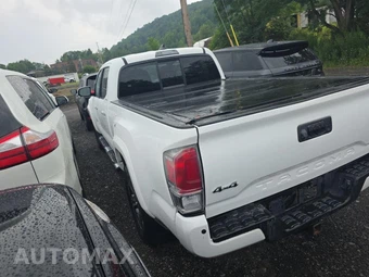 2016 Toyota Tacoma Limited Crew Cab Long Bed - miniatura 6