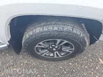 2016 Toyota Tacoma Limited Crew Cab Long Bed - miniatura 9