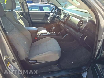 2016 Toyota Tacoma SR Crew Cab Medium Bed - miniatura 18