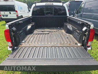 2016 Toyota Tacoma SR5 Crew Cab Medium Bed - miniatura 16