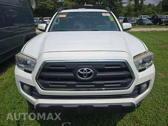 2016 Toyota Tacoma SR5 Crew Cab Medium Bed - miniatura 2