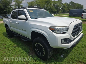 2016 Toyota Tacoma SR5 Crew Cab Medium Bed - miniatura 3