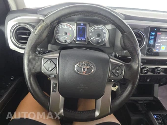 2016 Toyota Tacoma SR5 Crew Cab Medium Bed - miniatura 10