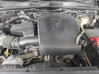 2016 Toyota Tacoma SR5 Crew Cab Medium Bed - miniatura 16