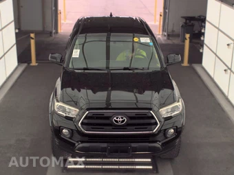 2016 Toyota Tacoma SR5 Crew Cab Medium Bed - miniatura 2