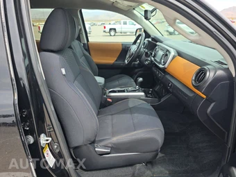 2016 Toyota Tacoma SR5 Crew Cab Medium Bed - miniatura 8