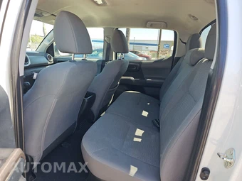 2016 Toyota Tacoma SR5 Crew Cab Medium Bed - miniatura 13
