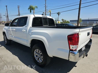 2016 Toyota Tacoma SR5 Crew Cab Medium Bed - miniatura 6