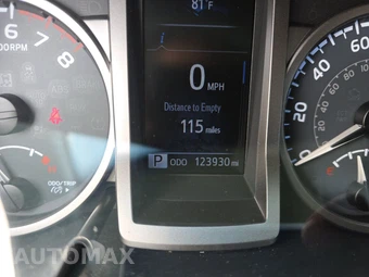 2016 Toyota Tacoma SR5 Crew Cab Medium Bed - miniatura 12