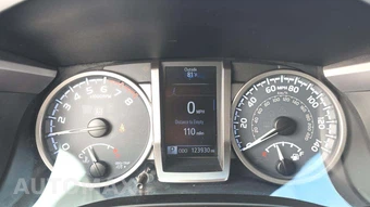 2016 Toyota Tacoma SR5 Crew Cab Medium Bed - miniatura 18