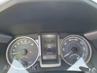 2016 Toyota Tacoma SR5 Crew Cab Medium Bed - miniatura 12