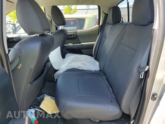2016 Toyota Tacoma SR5 Crew Cab Medium Bed - miniatura 13