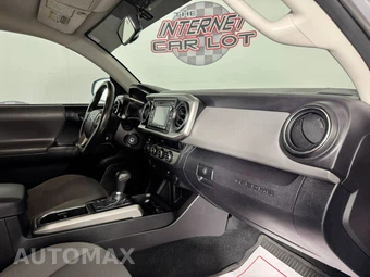 2016 Toyota Tacoma SR5 Crew Cab Medium Bed - miniatura 12