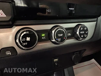 2016 Toyota Tacoma SR5 Crew Cab Medium Bed - miniatura 19