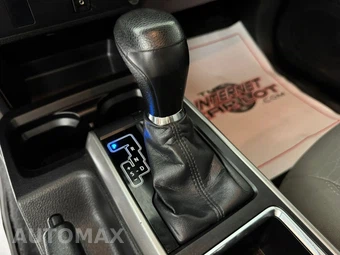 2016 Toyota Tacoma SR5 Crew Cab Medium Bed - miniatura 20