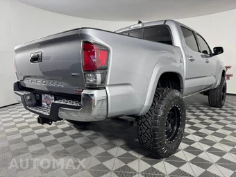 2016 Toyota Tacoma SR5 Crew Cab Medium Bed - miniatura 25