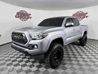2016 Toyota Tacoma SR5 Crew Cab Medium Bed - miniatura 3