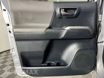 2016 Toyota Tacoma SR5 Crew Cab Medium Bed - miniatura 36