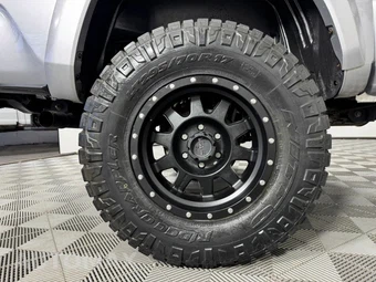 2016 Toyota Tacoma SR5 Crew Cab Medium Bed - miniatura 40