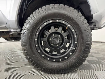 2016 Toyota Tacoma SR5 Crew Cab Medium Bed - miniatura 41