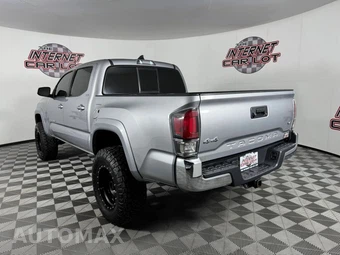 2016 Toyota Tacoma SR5 Crew Cab Medium Bed - miniatura 5
