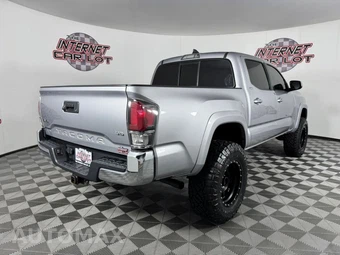 2016 Toyota Tacoma SR5 Crew Cab Medium Bed - miniatura 7
