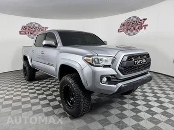 2016 Toyota Tacoma SR5 Crew Cab Medium Bed - miniatura 9