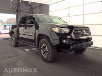 2016 Toyota Tacoma TRD Off-Road Crew Cab Medium Bed - miniatura 3