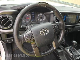 2016 Toyota Tacoma TRD Off-Road Crew Cab Medium Bed - miniatura 10
