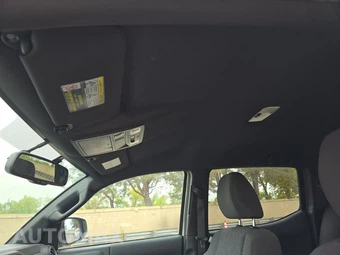 2016 Toyota Tacoma TRD Off-Road Crew Cab Medium Bed - miniatura 17