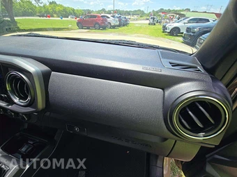2016 Toyota Tacoma TRD Off-Road Crew Cab Medium Bed - miniatura 16