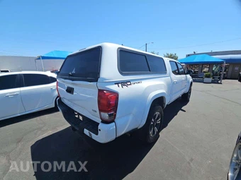 2016 Toyota Tacoma TRD Sport Crew Cab Long Bed - miniatura 3