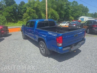 2016 Toyota Tacoma TRD Sport Crew Cab Long Bed - miniatura 2