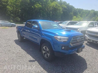 2016 Toyota Tacoma TRD Sport Crew Cab Long Bed - miniatura 4