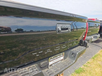2016 Toyota Tacoma TRD Sport Crew Cab Long Bed - miniatura 23