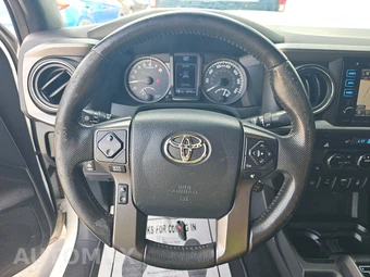 2016 Toyota Tacoma TRD Sport Crew Cab Medium Bed - miniatura 10