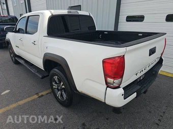 2016 Toyota Tacoma TRD Sport Crew Cab Medium Bed - miniatura 6