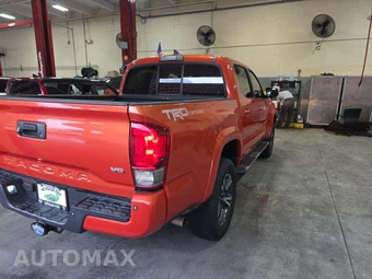 2016 Toyota Tacoma TRD Sport Crew Cab Medium Bed - miniatura 3