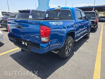 2016 Toyota Tacoma TRD Sport Crew Cab Medium Bed - miniatura 4