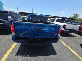 2016 Toyota Tacoma TRD Sport Crew Cab Medium Bed - miniatura 5