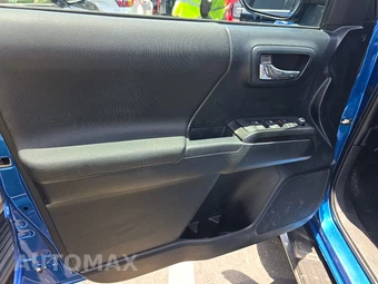 2016 Toyota Tacoma TRD Sport Crew Cab Medium Bed - miniatura 9