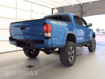 2016 Toyota Tacoma TRD Sport Crew Cab Medium Bed - miniatura 4
